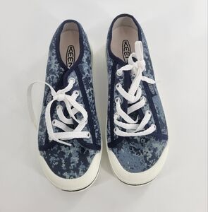 KEEN Women Sneakers Blue‎ Camo Lace Up Size 7.5 Wide Width